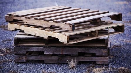 13 FREE pallets