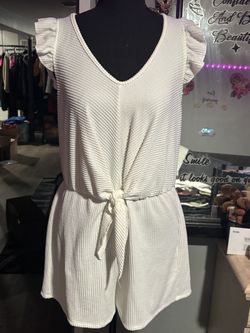 NWOT caution to the wind romper