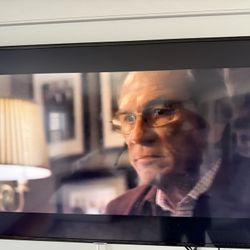 📺 Samsung 50” UHD 4K TV – Excellent Condition!