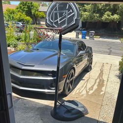 Lifetime 7.5 To 10’ Portable Basketball Hoop