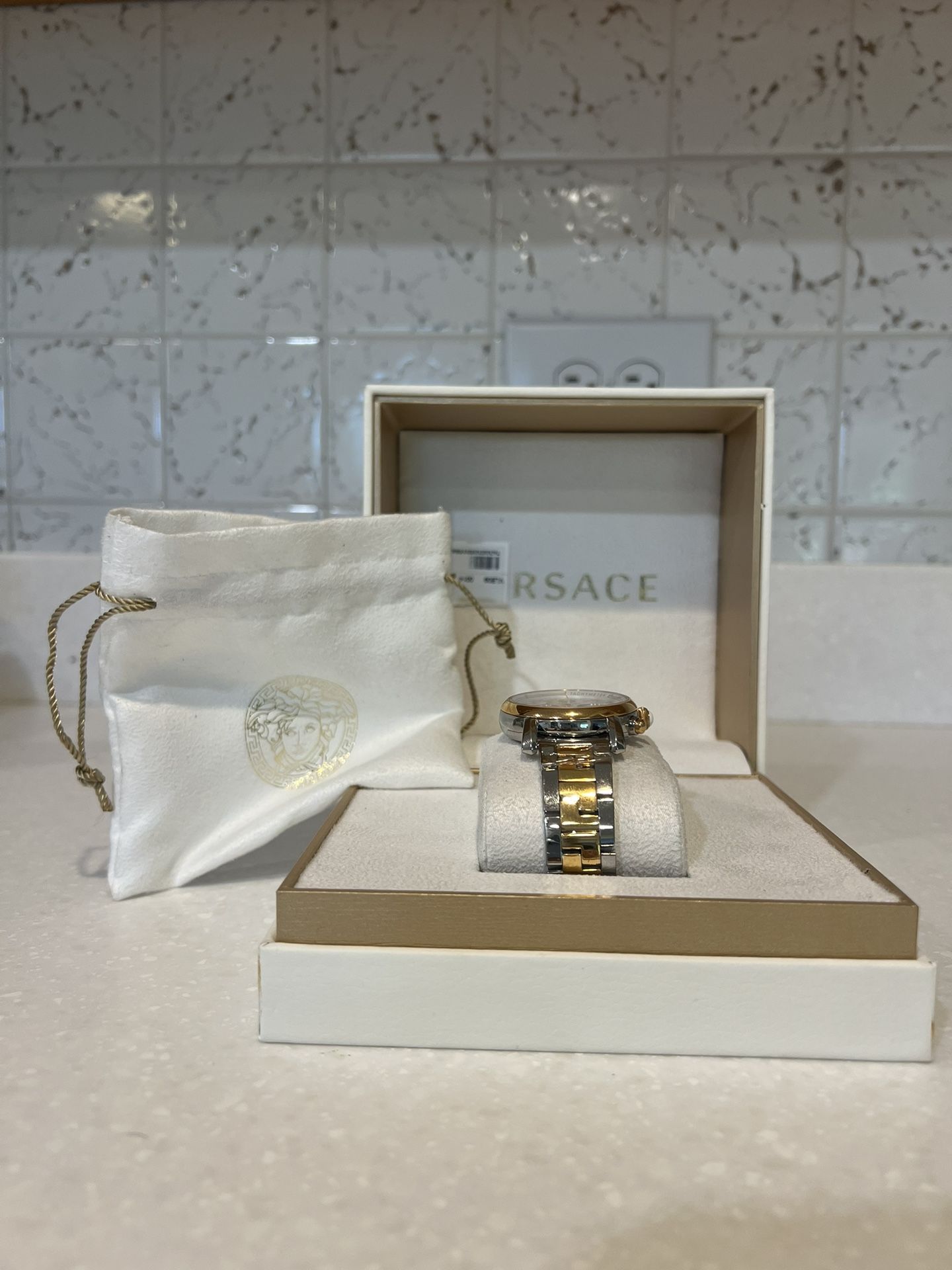 Versace Women display picture 3
