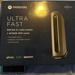 Motorola MG8702 Modem/Router Combo
