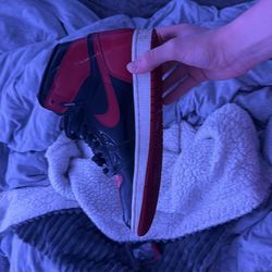 Patent Bred Jordan 1 OG Retro, High,  Size 9, No box, lightly worn, extra laces included