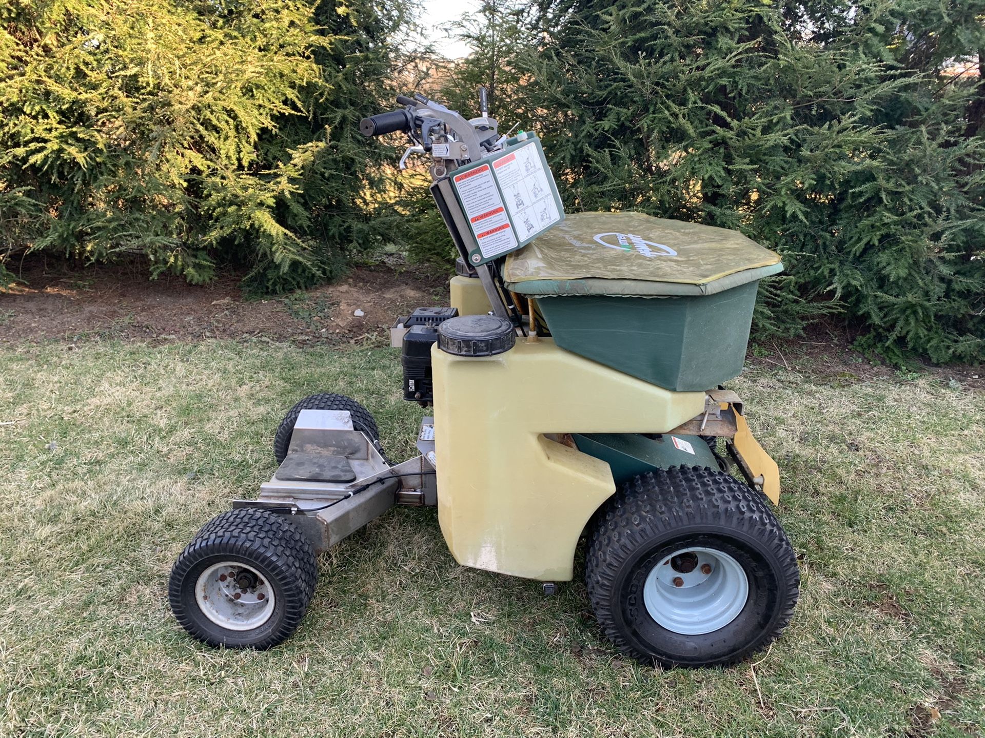 PermaGreen Triumph B1B Spreader Sprayer