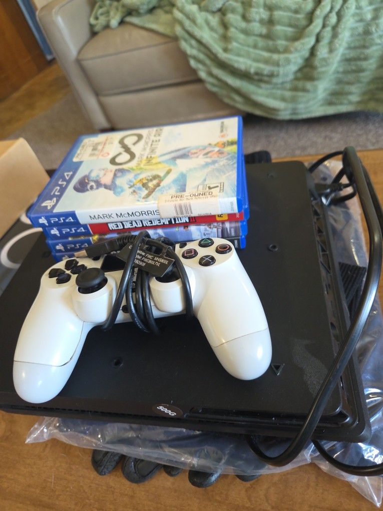 🎮 PS4 Slim 500GB Console Bundle – Controller + 4 Games! Trades Obo!