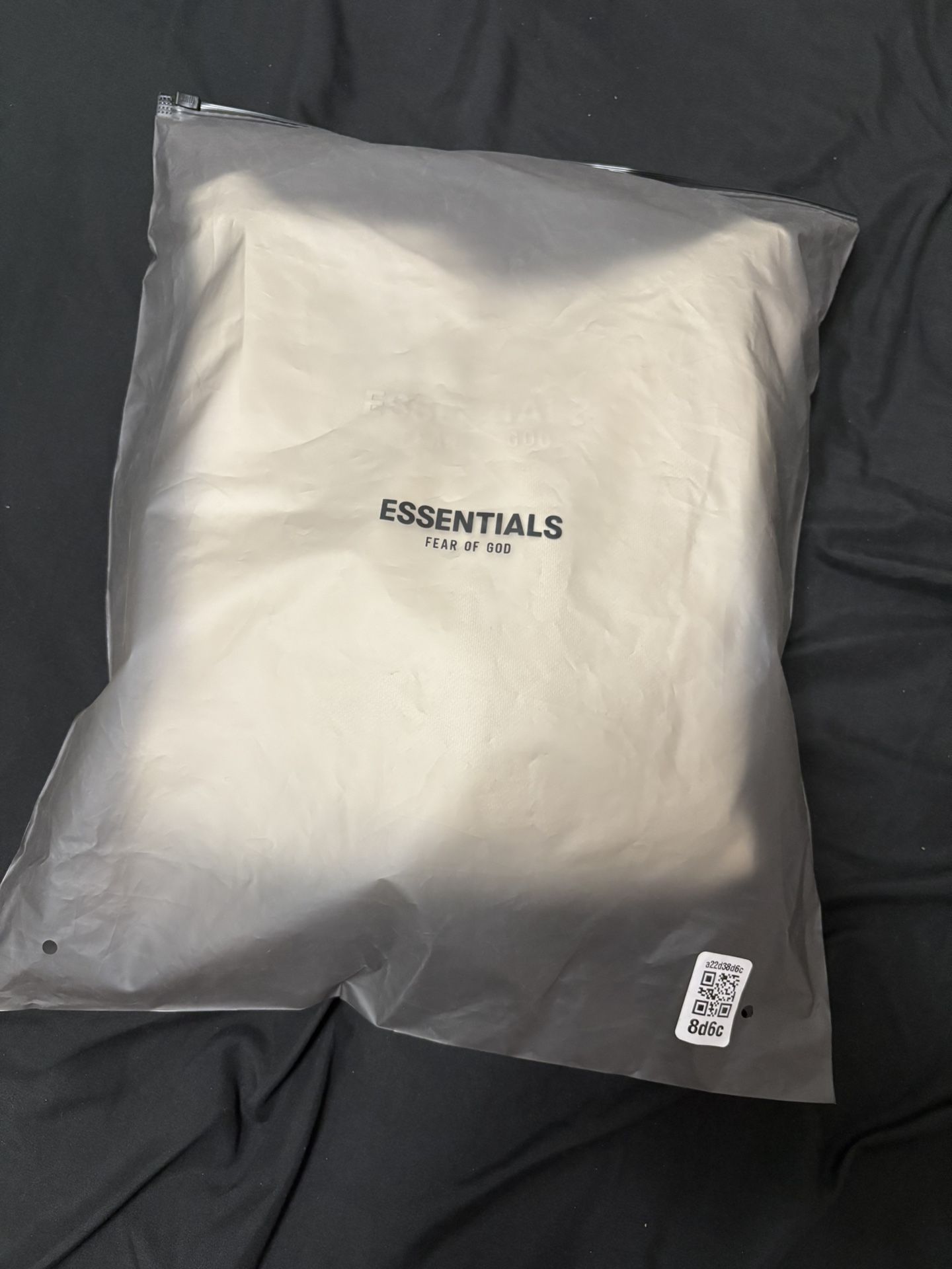 essentials hoodie cloud dancer