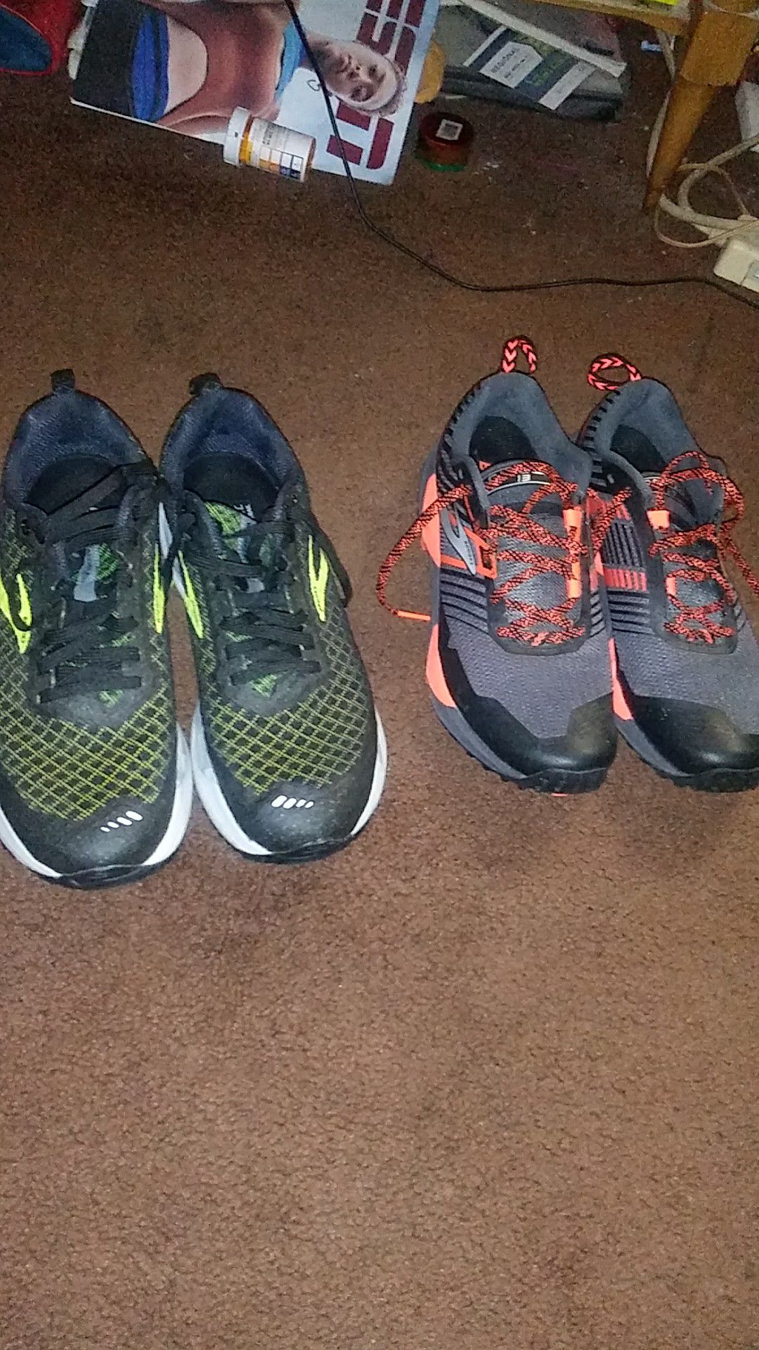 Brooks great walking shoes very comfortable size 11 and 11half