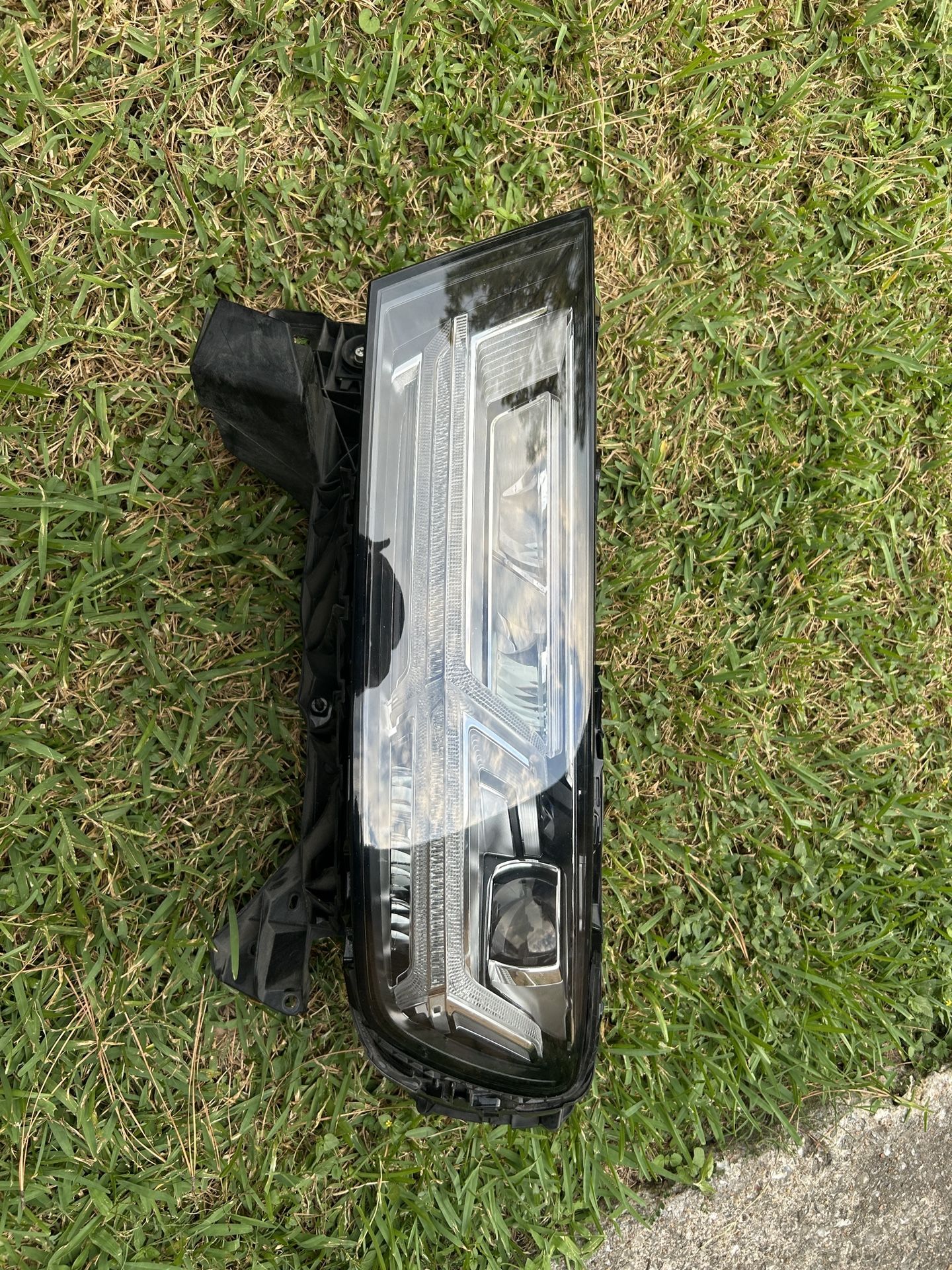 2017-2019 AUDI Q7 LEFT DRIVER SIDE LH HEADLIGHT LAMP LED OEM