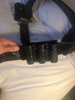 Magazine Holder For Three Mags
