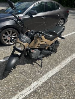 2023 Brown Honda Navi