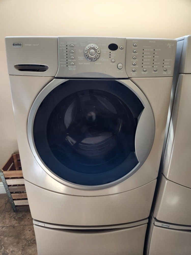Kenmore Elite Washer And Dryer With Pedestals for Sale in Fallbrook, CA OfferUp