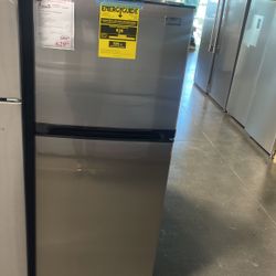 Frost Free Refrigerator 