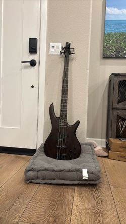 Ibanez GSR200 Bass Guitar