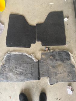 2023 Chevrolet Tahoe floor mats