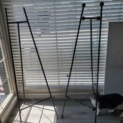 Easels