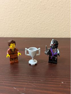 LEGO Ninjago Dareth VS Nindroid Toys R Us Exclusive Minifigure Set (contact info removed)