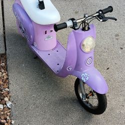 New batteries new charger scooter for a girl or painted for a boy. 23 Mile and card Macomb Township Michigan. 24 volt 15 mph