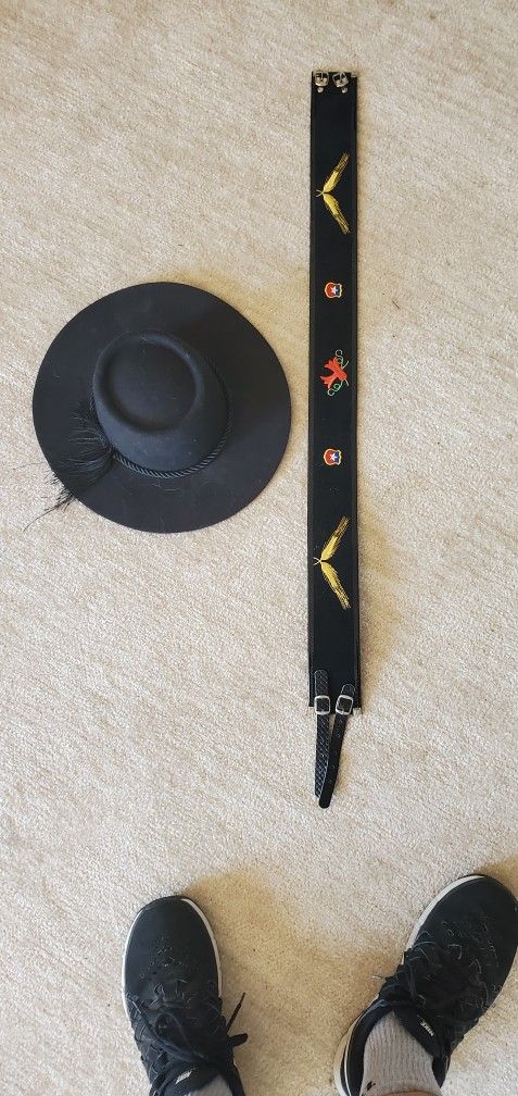 Hat , Belt and Leg Covers From Chile