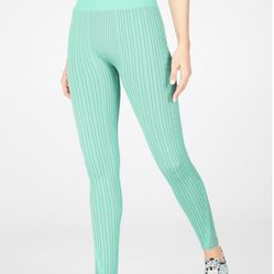 Fabletics Ultra High-Waisted Seamless Dot Legging Color: Bermuda Sea/Raincloud M