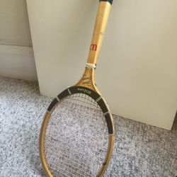 Vintage Tennis Racket: Wilson Strata Bow Super Stroke