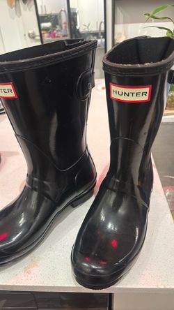 Hunter Short Gloss Rain Boots Black
