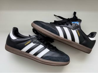 Black adidas sambas - size 7 us
