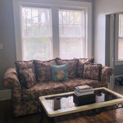Living Room Furniture '
