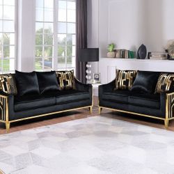 2 PC SOFA AND LOVESEAT NEW IN BOX