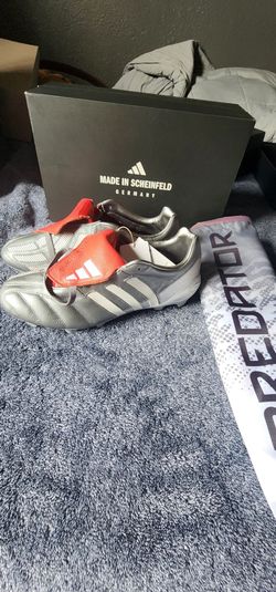 Adidas Predator Mania size 8.5