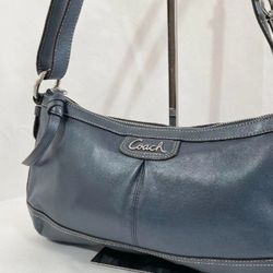 COACH Vintage crossbody/handbag purse