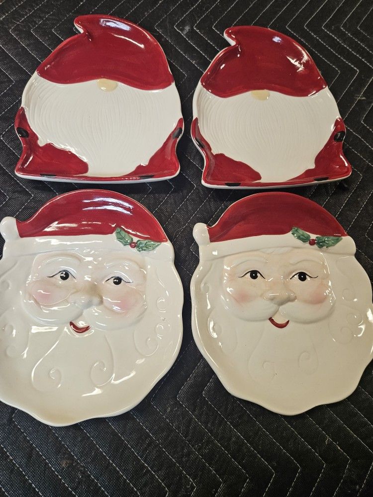 Santa And Gnome Plates