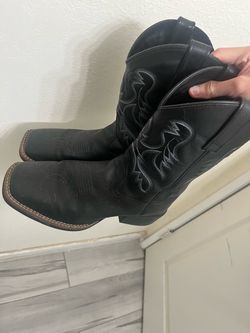 Cody janes boots size 8