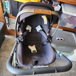 Infant car seat with two bases for two cars+stroller+bassinet attachment!!
