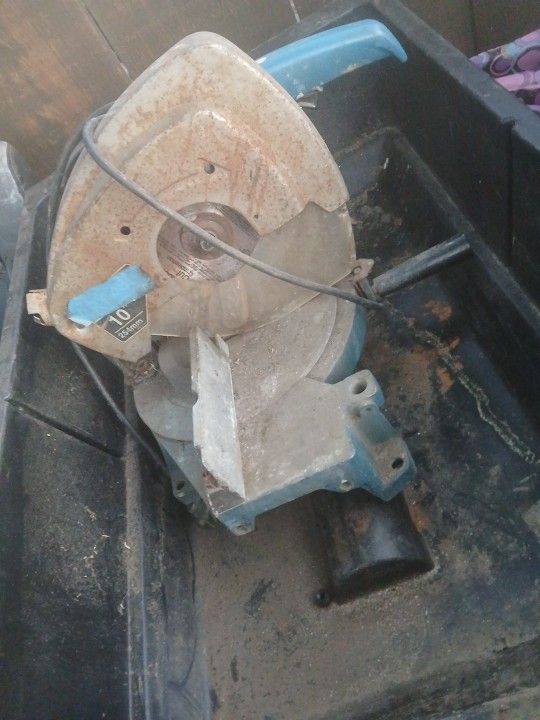 Saw