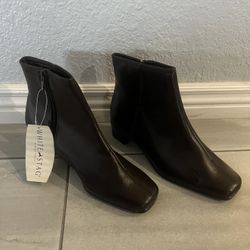 Brand New Women’s Brown Boots