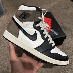 Sz 9 Jordan 1s Mocha $70 FIRM NO TRADES