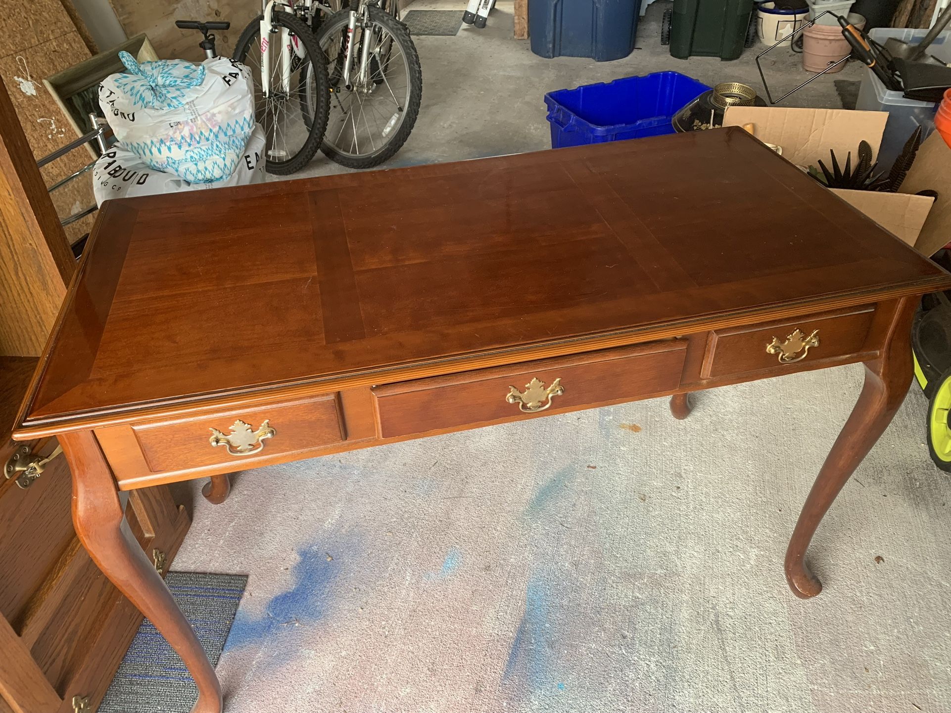 Wooden Table With Drawers 