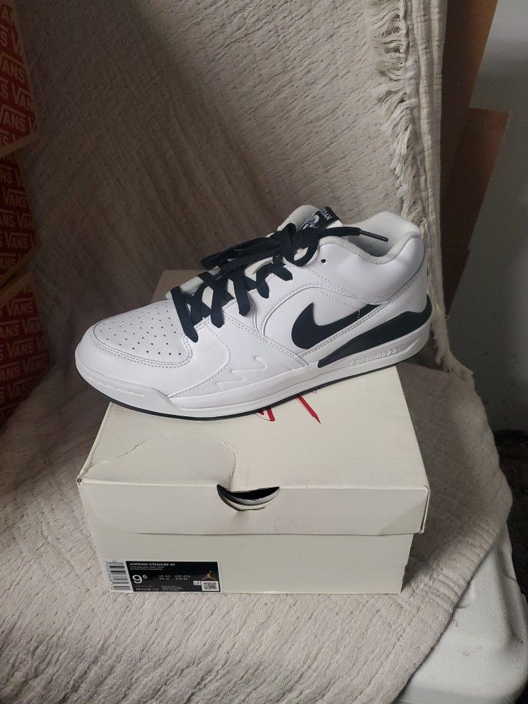 New Jordan stadium 90s