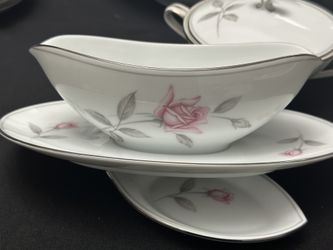 Fine China - Noritake (Rosemarie 6044) for Sale in Arlington Fine China - Noritake (Rosemarie 6044) for Sale in Arlington