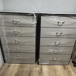 Dresser / Night Stands 