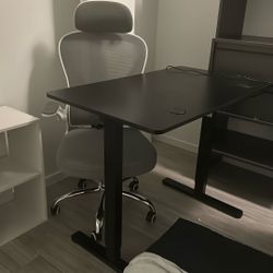 Computer Desk With Chair 