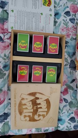 Brand New Apples to Apples Unique wood crate version card/"board" game