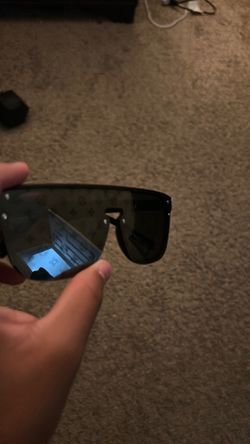 black luis vuitton sunglasses