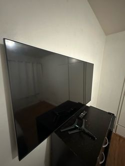 Samsung 55” ( Crystal UHD 4K Smart TV)