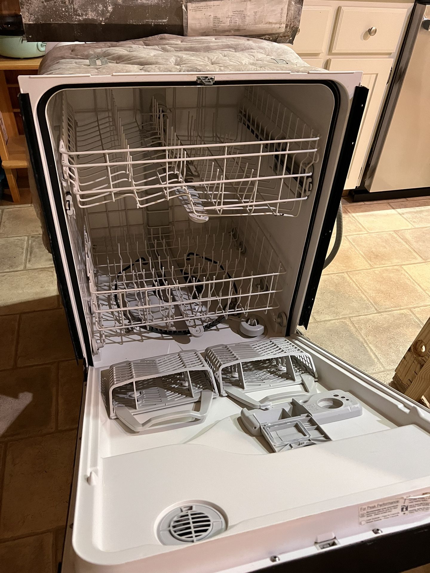 Amana Dishwasher for Sale in Roy, WA OfferUp