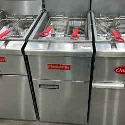 Flamaster FLM-F4-NG 15 1/2" Natural Gas Floor Fryer, 40-50 lb, 4 Tubes, 120,000 BTU