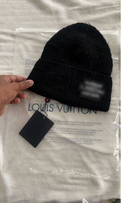 Unisex Black Knit Beanie