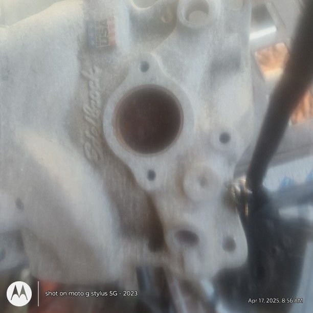 Edelbrock Performer Intake Vortec