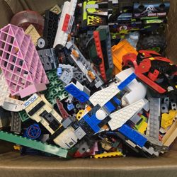16.4lbs Of Lego Bulk With Possible Sets