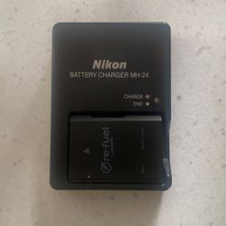 Nikon Camera Charger: MH 24